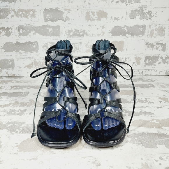 New Steve Madden Cherri Black Leather Strappy Block Heel Sandals V193 - Picture 6 of 11